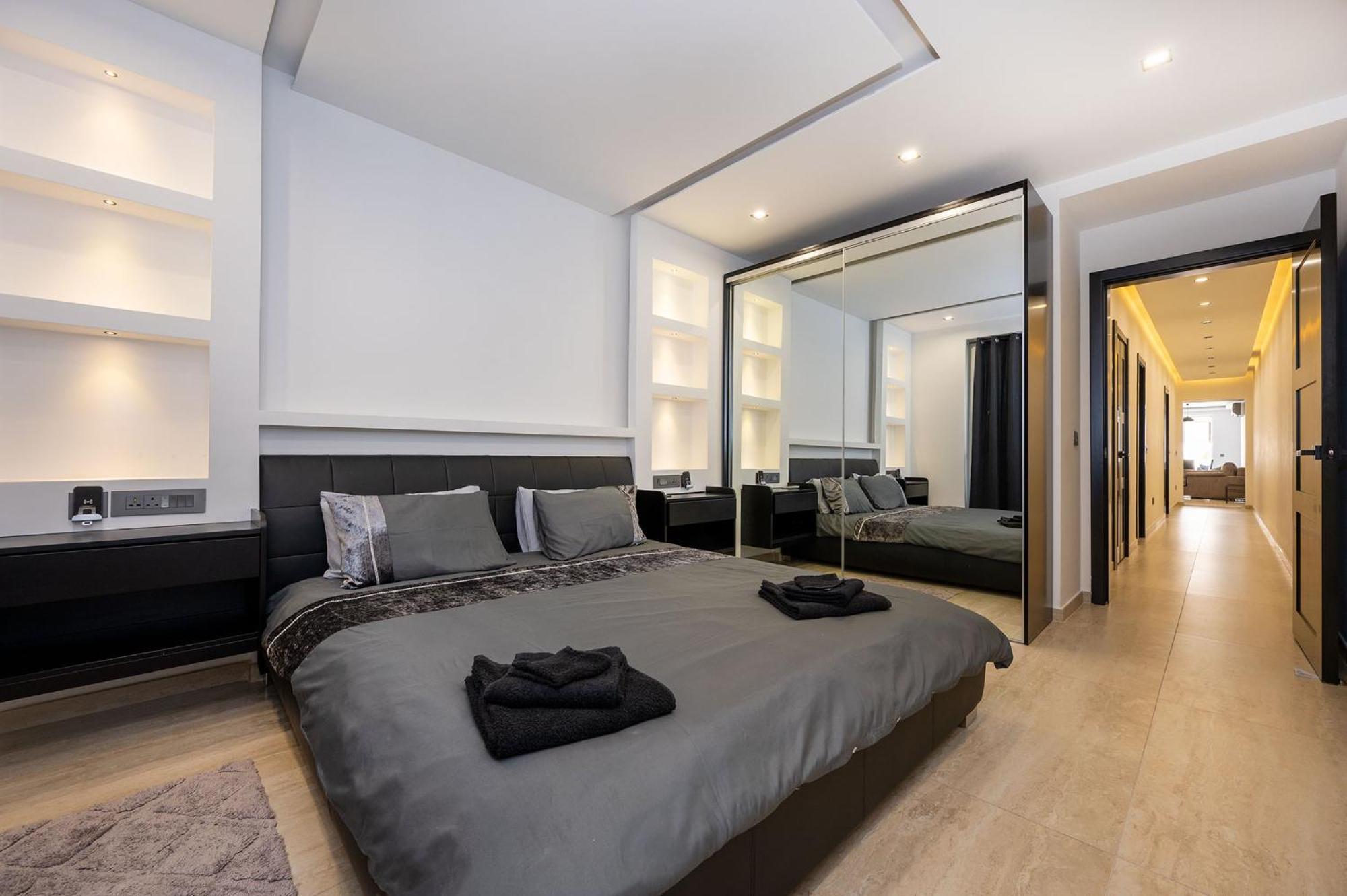 Modern 2 Bedroomed Apartment In Gzira Eksteriør billede